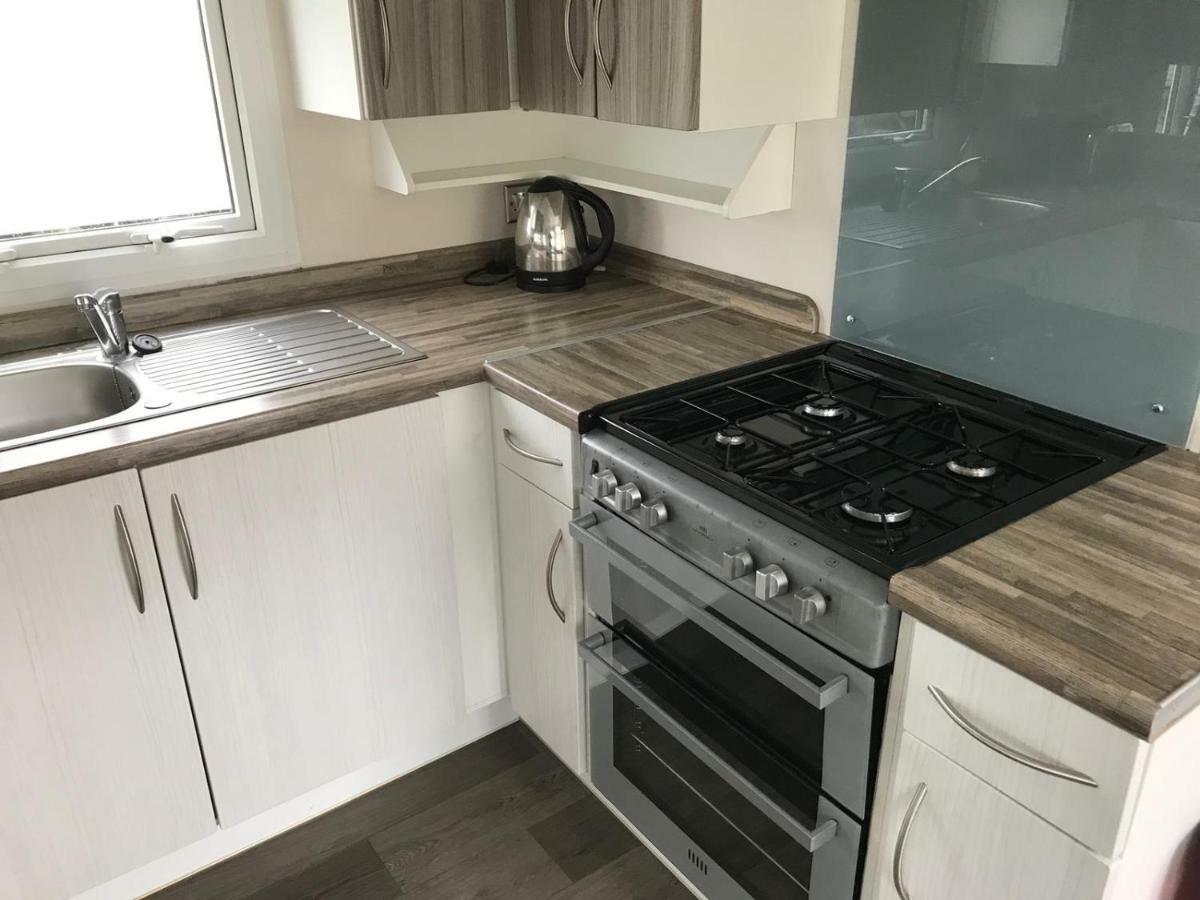 Static Caravan-Haven, Lake District Hotel Flookburgh ภายนอก รูปภาพ