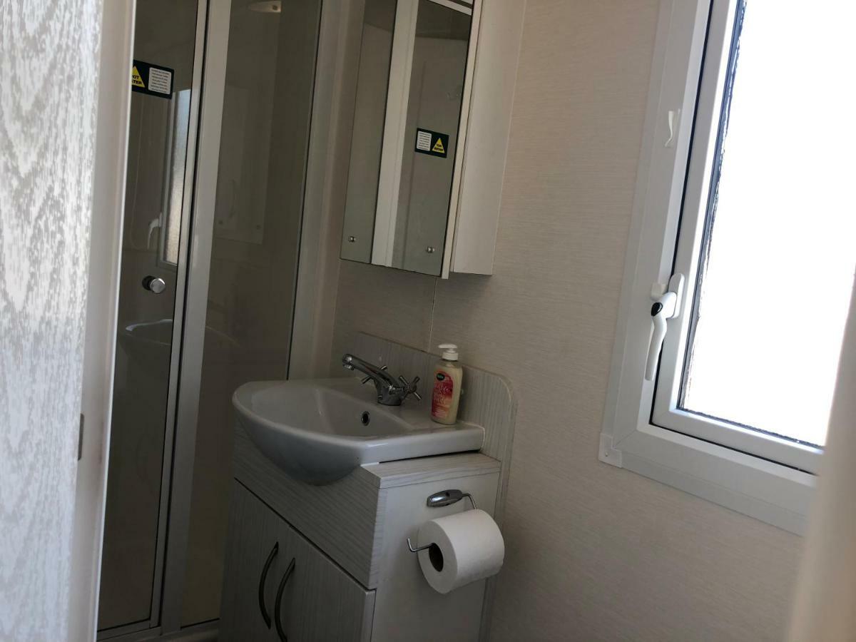 Static Caravan-Haven, Lake District Hotel Flookburgh ภายนอก รูปภาพ